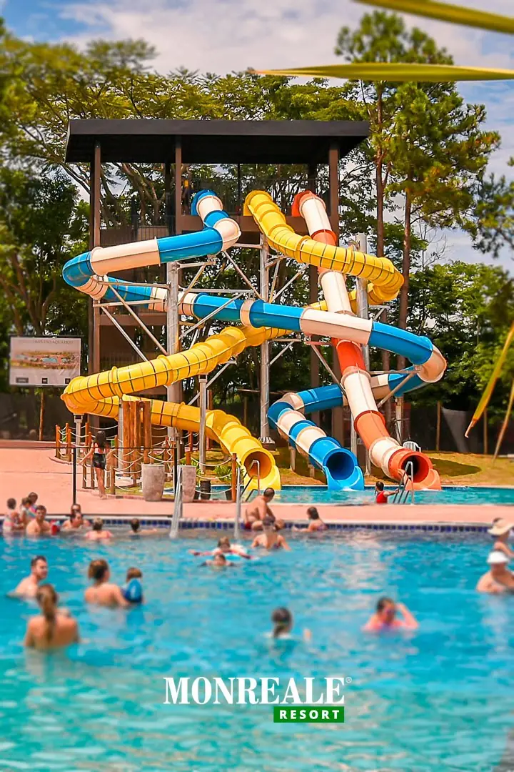Parque aquático e toboáguas do Monreale Resort Poços de Caldas